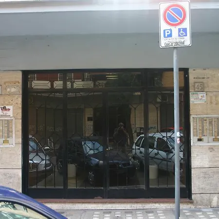 Vittoria בית הארחה